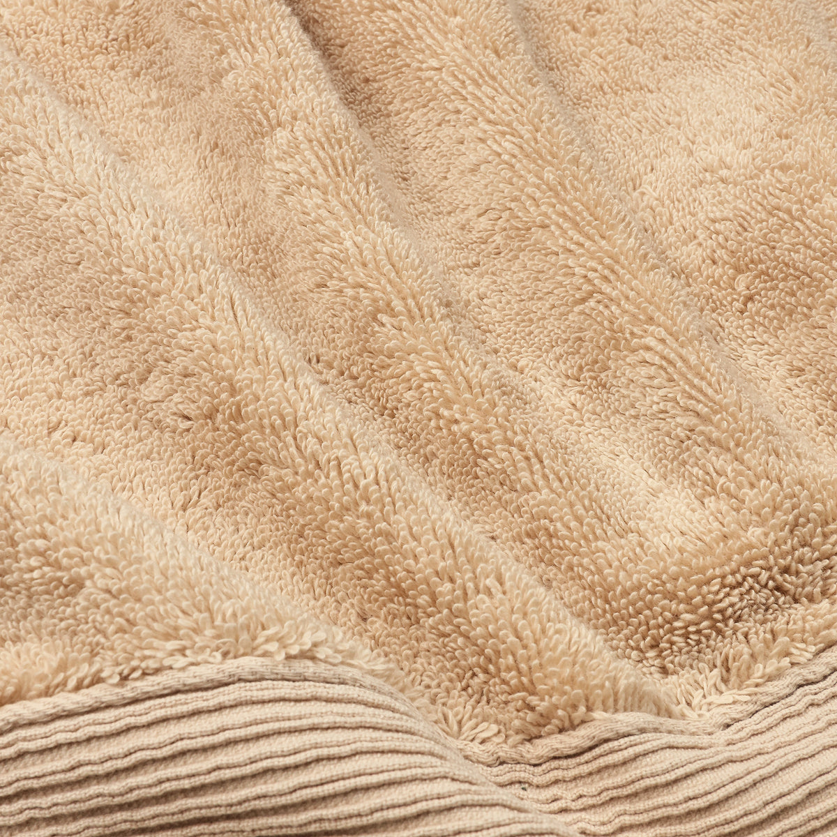 PREMIUM 700 GSM EGYPTIAN COTTON TOWEL Bath Towel - 75 x 137 CM / BEIGE