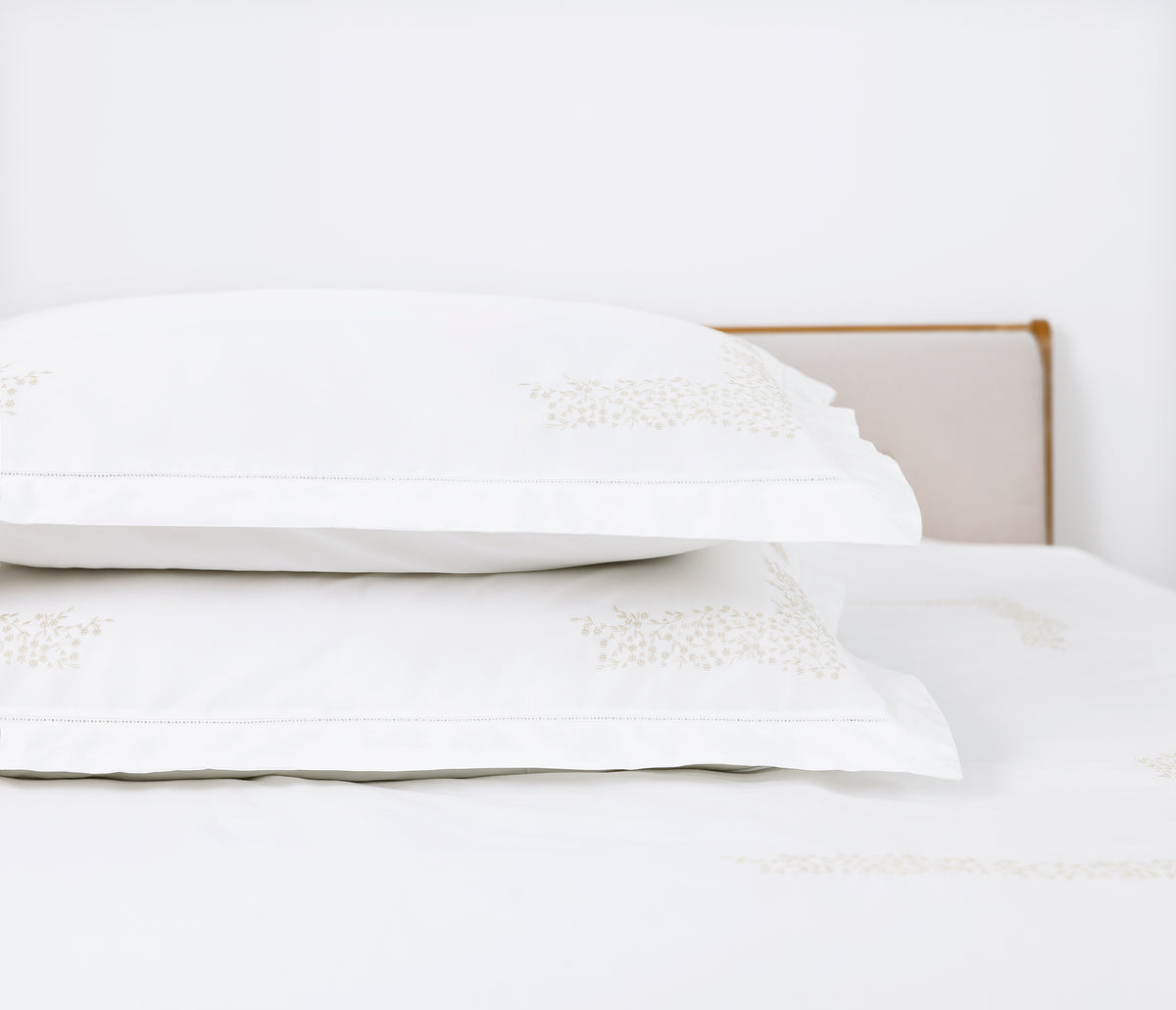 LEANE EMBROIDERED 4PC DUVET COVER SET