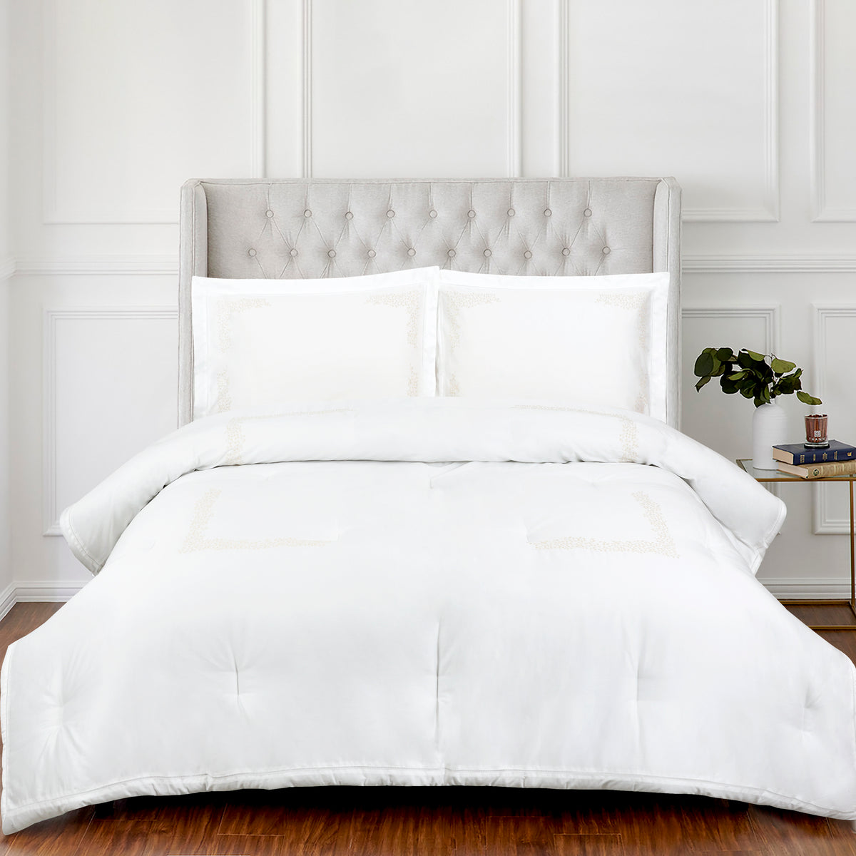LEANE EMBROIDERED 4PC COMFORTER SET
